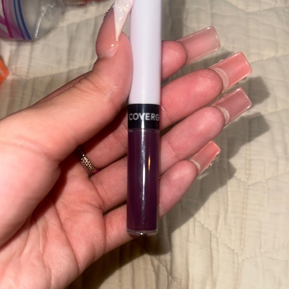 COVERGIRL Deep Plum Lip Gloss